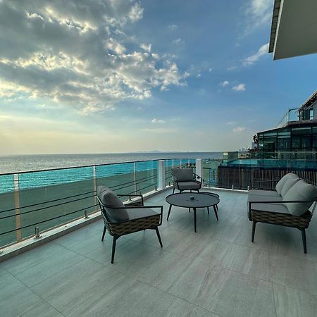 Stunning Beachfront View Luxurious Apartment 40 Jomtien Exterior foto